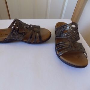 Cobb Hill REVswift sandals Size 8W